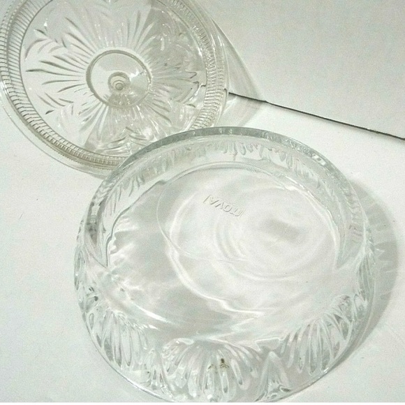 Vintage Avon Cut Clear Candy Dish Vanity Powder Trinket Box 6" Diameter - Picture 3 of 7